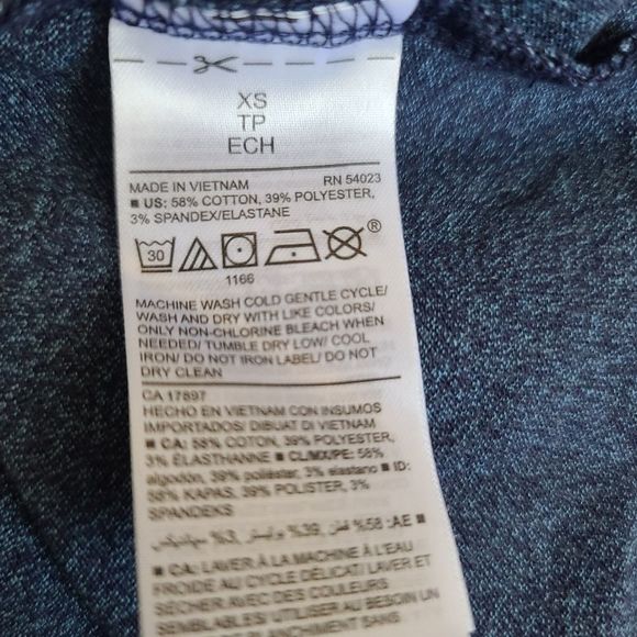 Old Navy men's polo style shirt - Picture 5 of 5